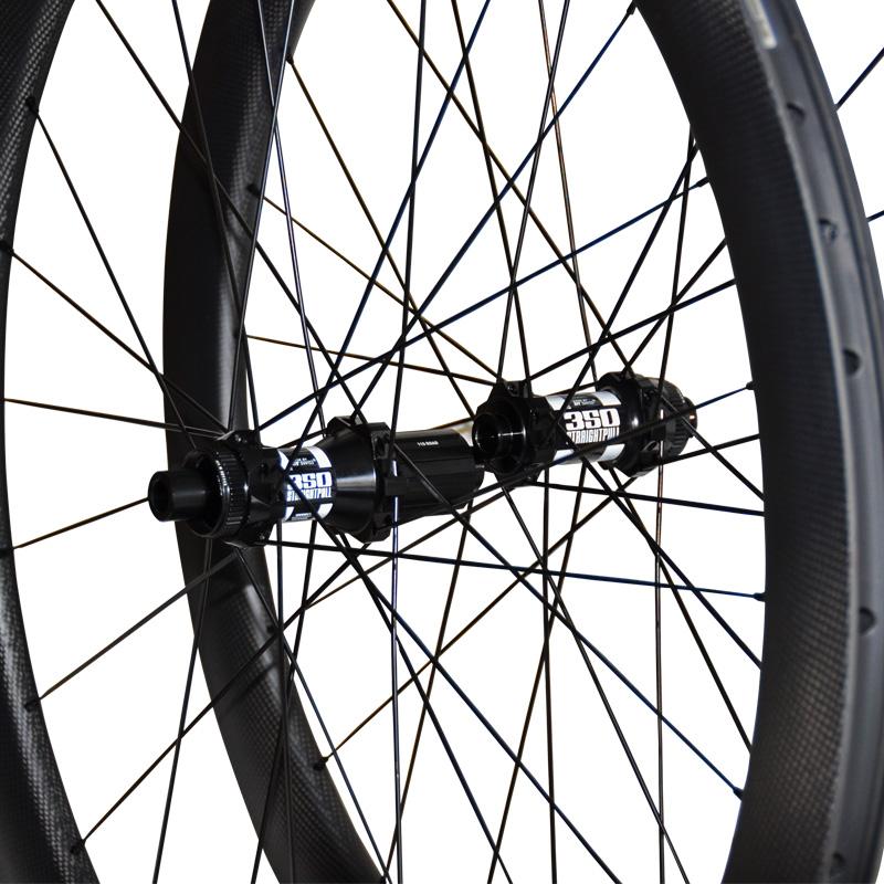 25mm wide 50mm deep tubeless wheel